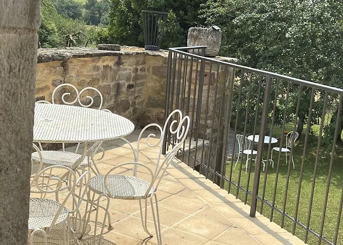 Domaine Les Pierres Ferienhaus Lacapelle-Segalar